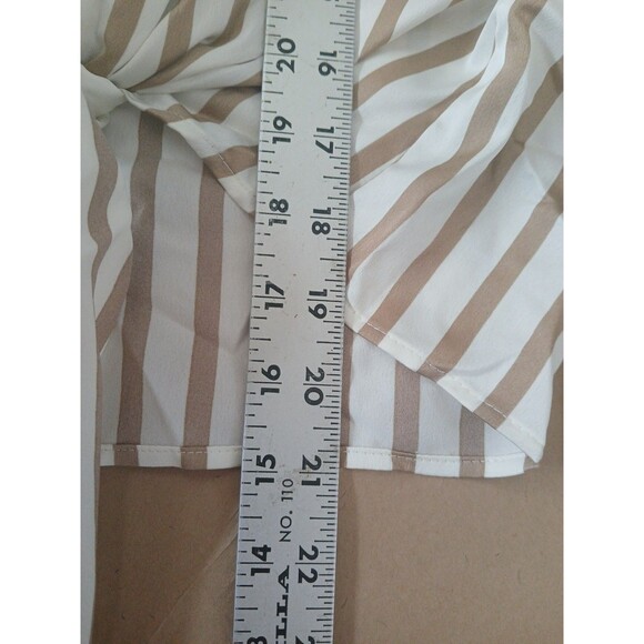 Halogen Shirt Top Blouse Womens M Beige Striped Bell Sleeve Cropped Classic - Picture 4 of 9